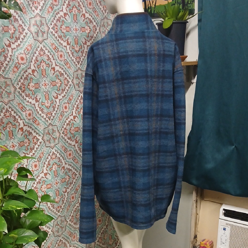 John Wayne Partial Button Blue Checkered Plaid Pullover, Size XL - Picture 5 of 10